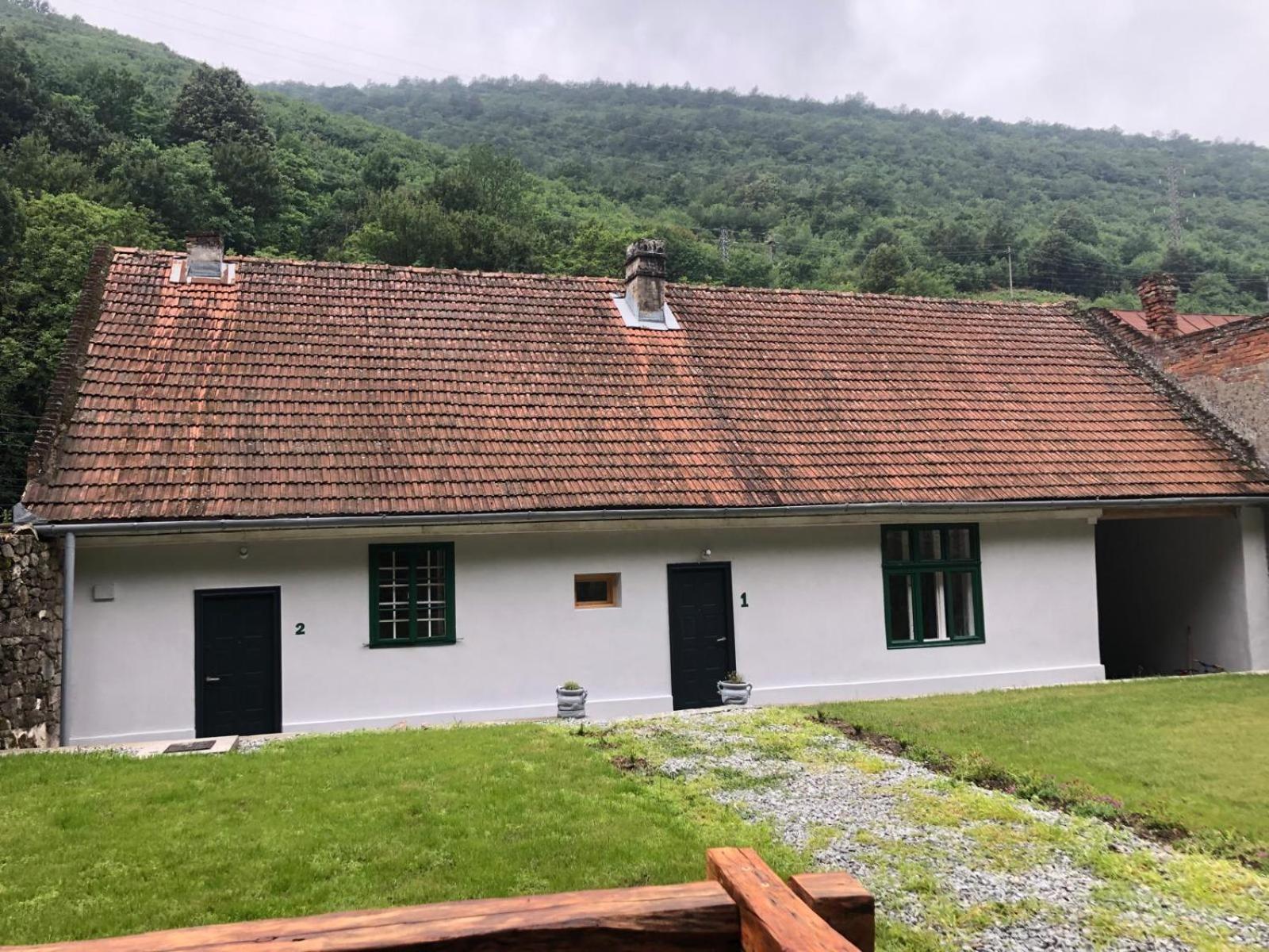 Villa Sasca 362 Ap1 Sasca Montană Esterno foto
